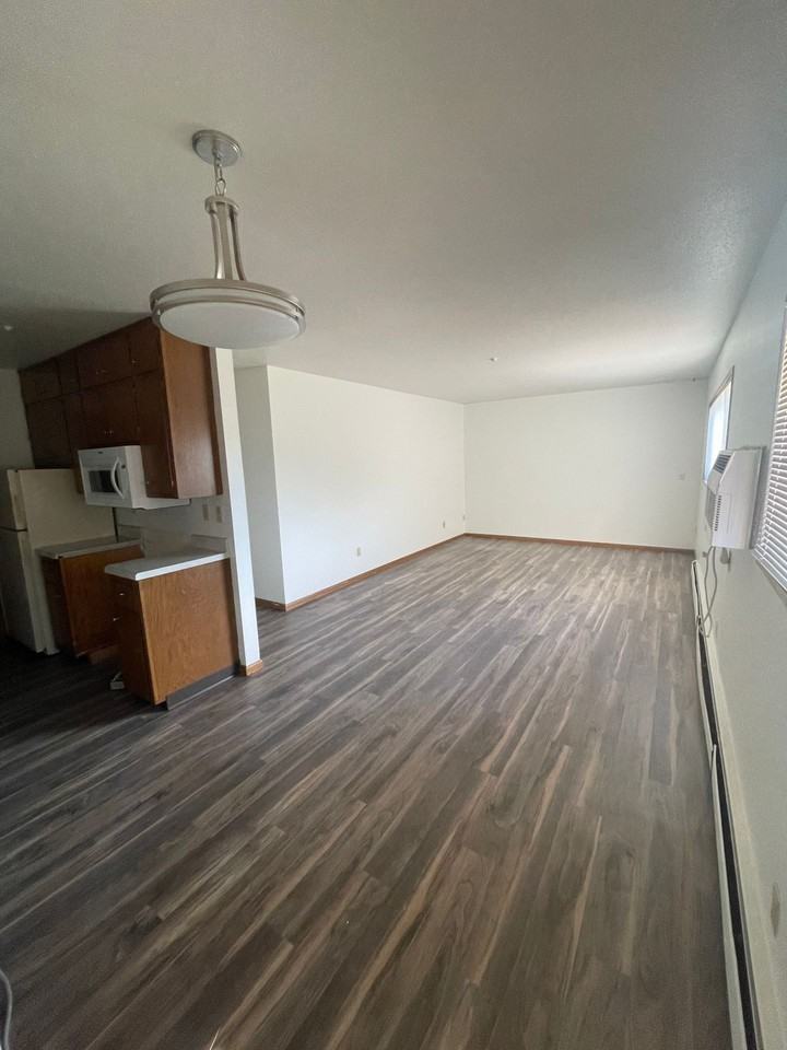 517 32nd Ave S - Photo 5 of 35