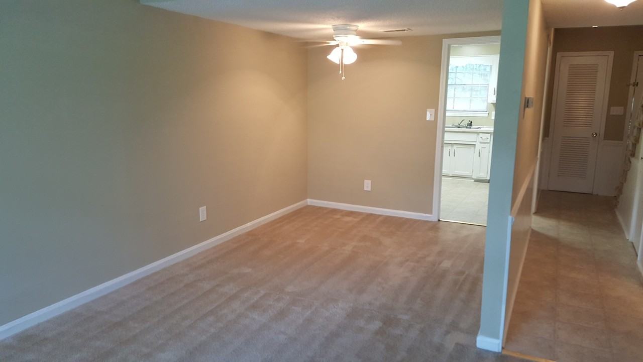 2274 Chapel Hill Rd - Photo 4 of 8