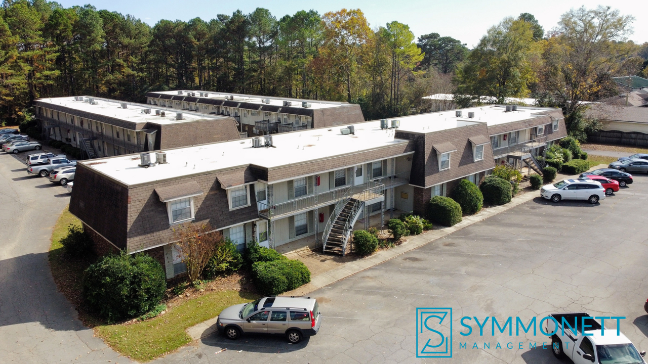 757 Main St Apt D - Photo 2 of 21