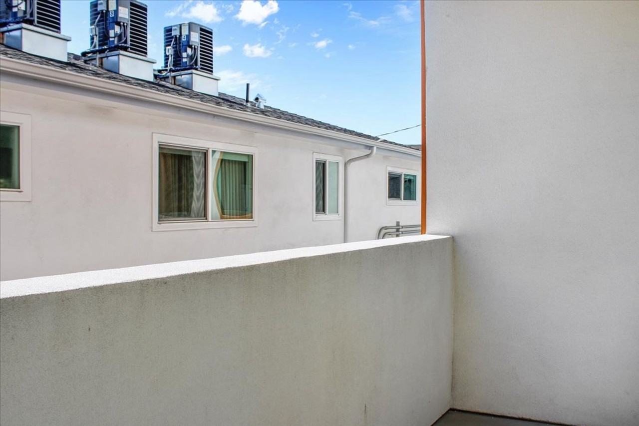 Make 5612 Lexington your new Home. - Photo 3 of 25