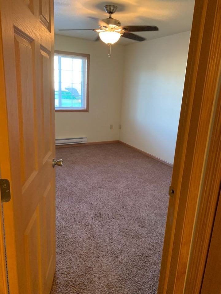 Lost Ridge Apartments - Photo 5 of 50