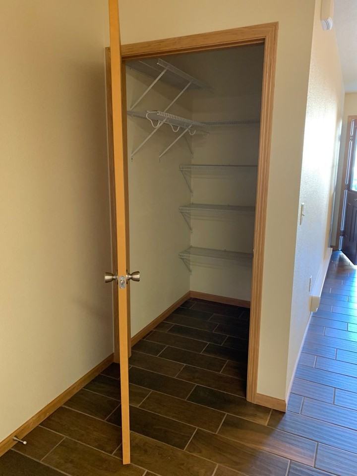 Lost Ridge Apartments - Photo 6 of 50
