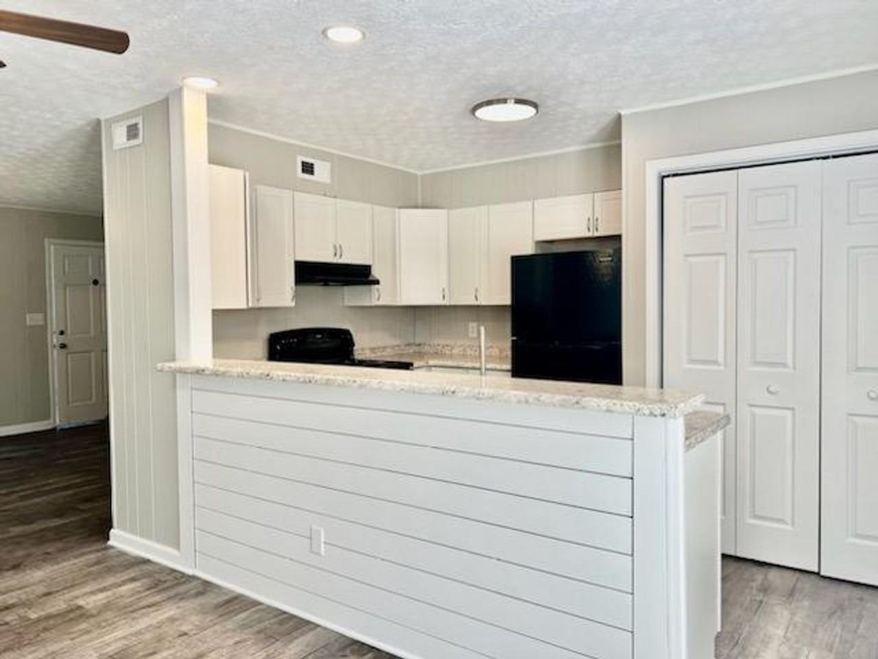 Rand Lakeside - Photo 7 of 29