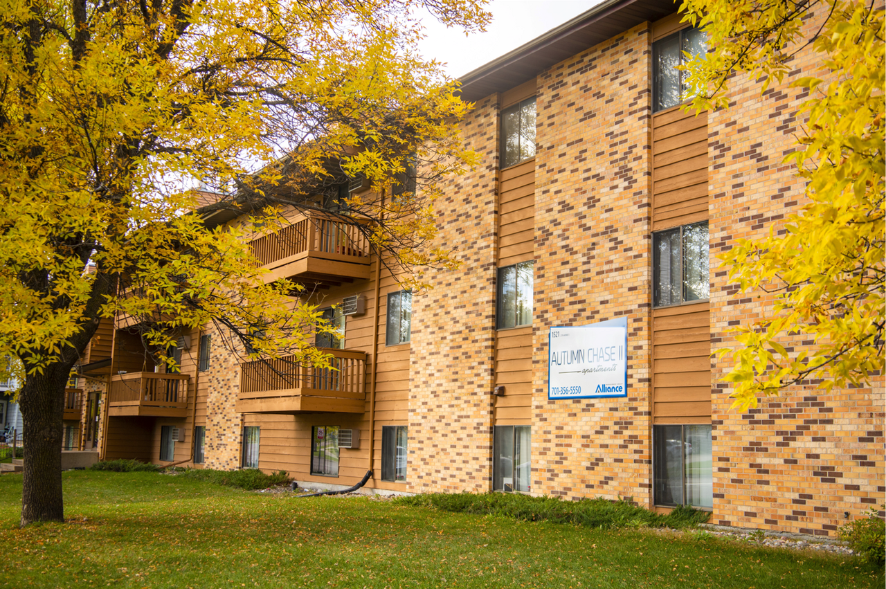 Autumn Chase Apartments - Photo 2 of 9