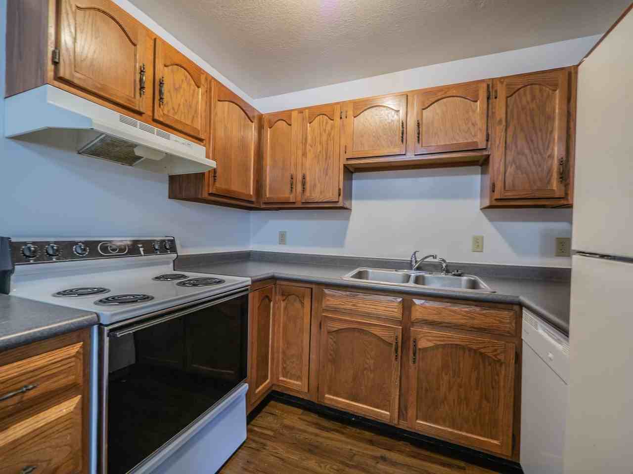 Peach Creek Apartments - Photo 3 of 34