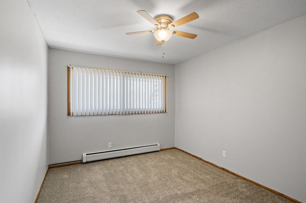 2M Apartments - Photo 4 of 18