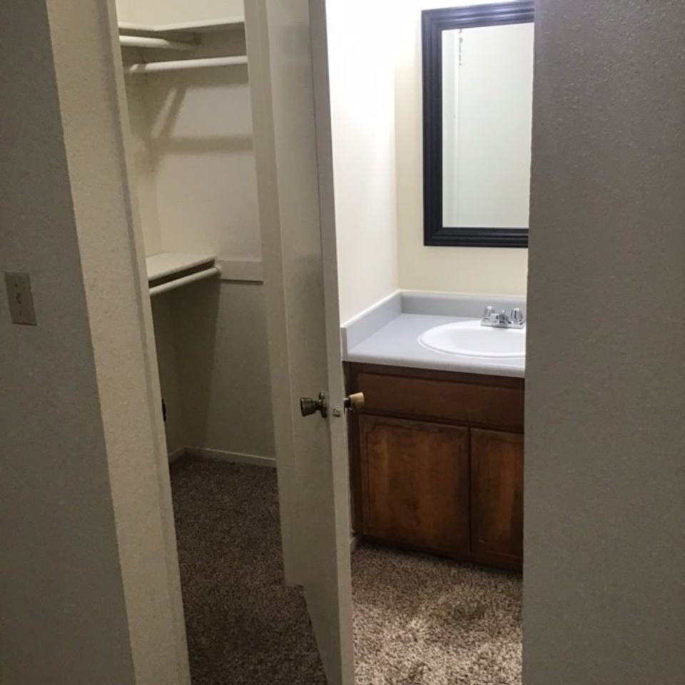 Dry Creek Meadows Apartments - Photo 6 of 17