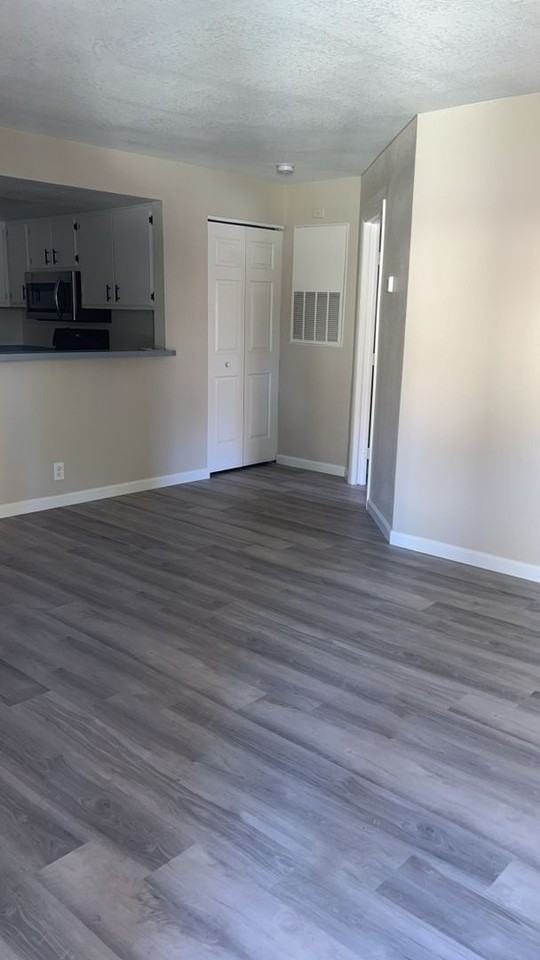 1111 Warbonnet Way - Photo 4 of 21