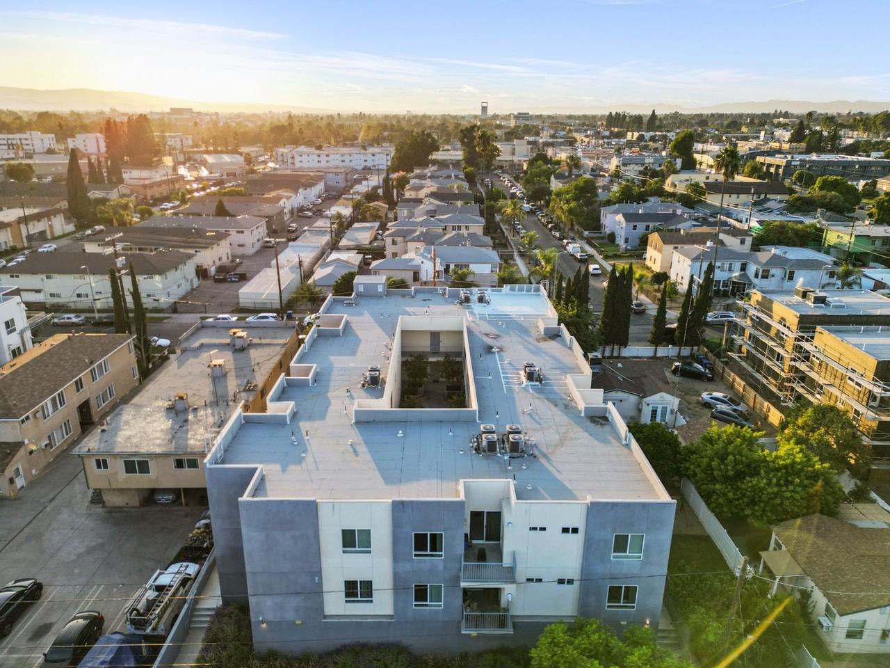 NoHo Beck 6320 LLC - Photo 2 of 3