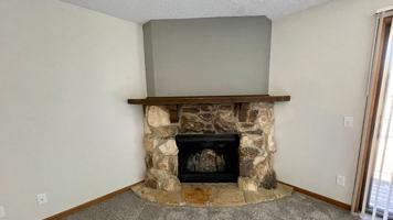 featured image of 901 Roanoke Ct