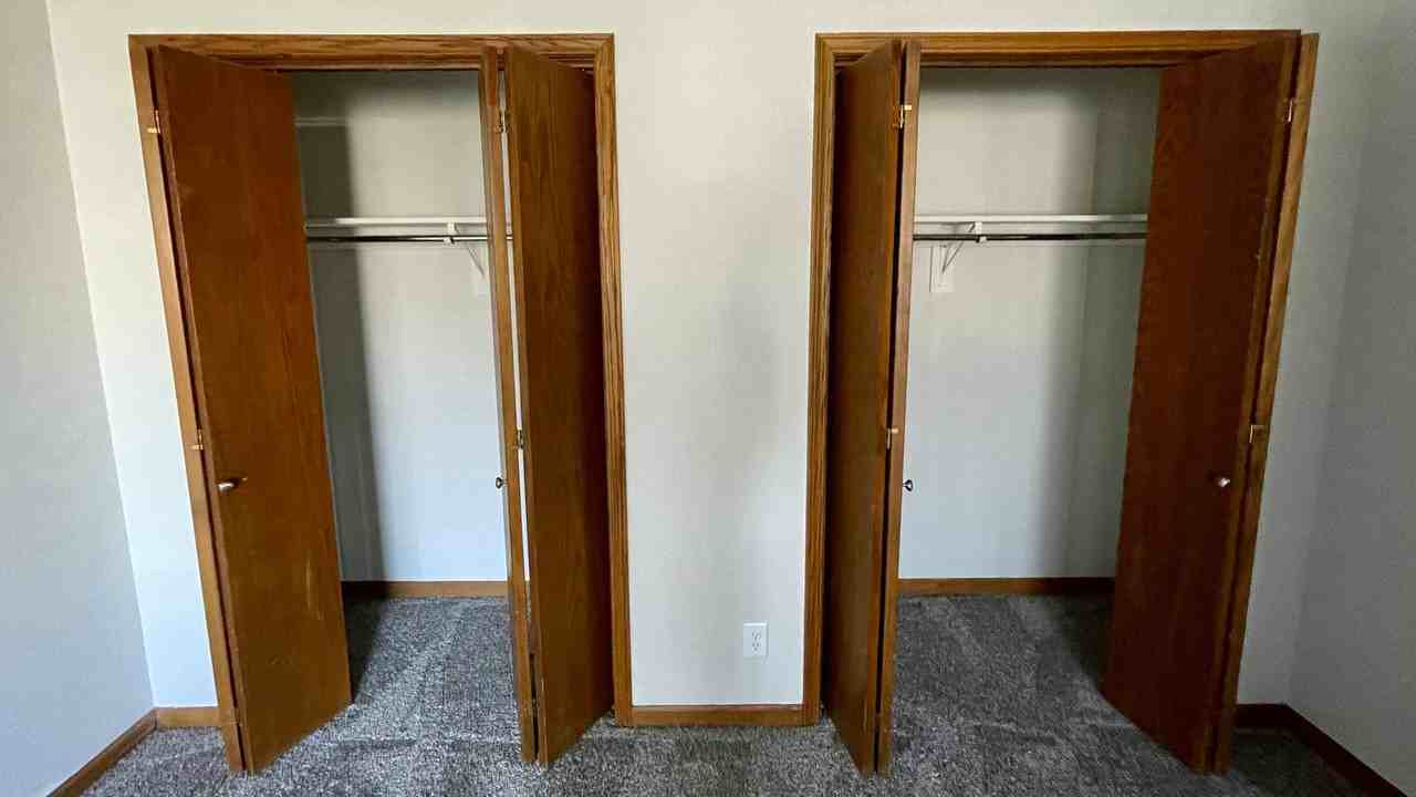 Willow Creek Apartments - Photo 7 of 21