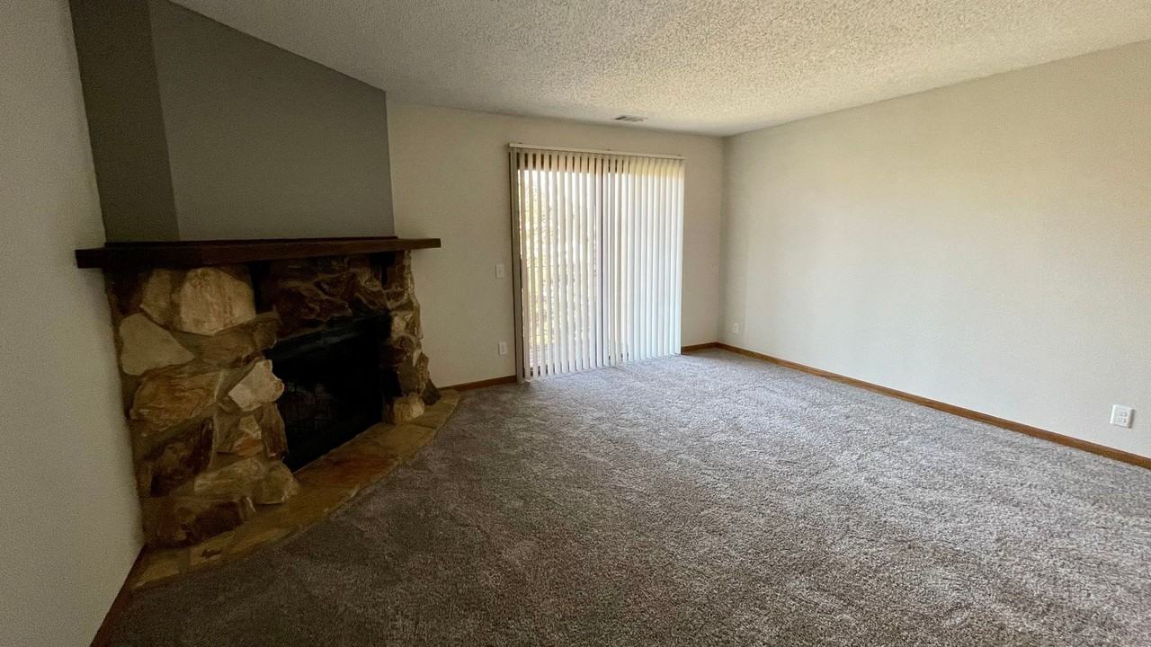 Willow Creek Apartments - Photo 3 of 50