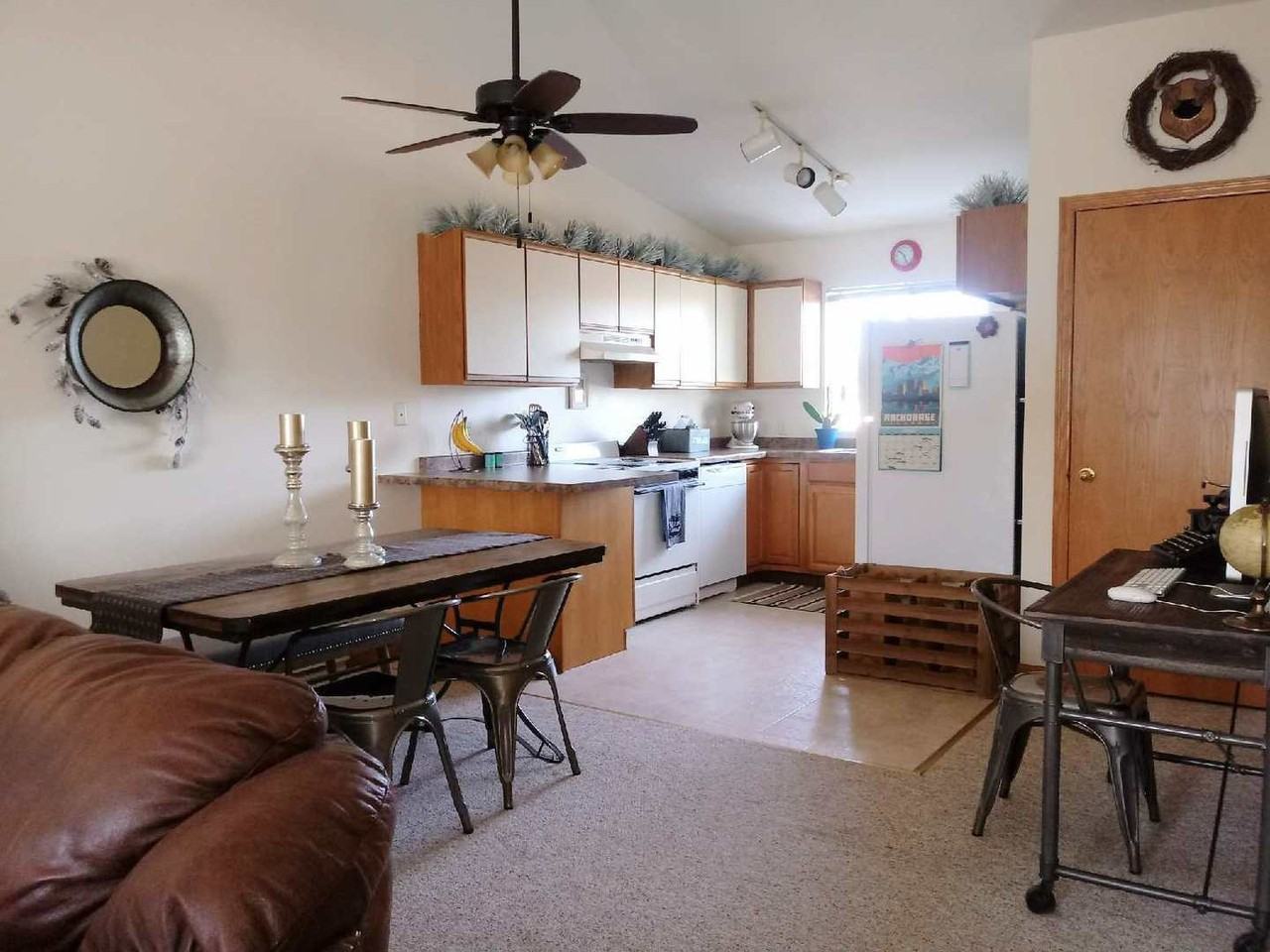 East Point Townhomes - Photo 4 of 7