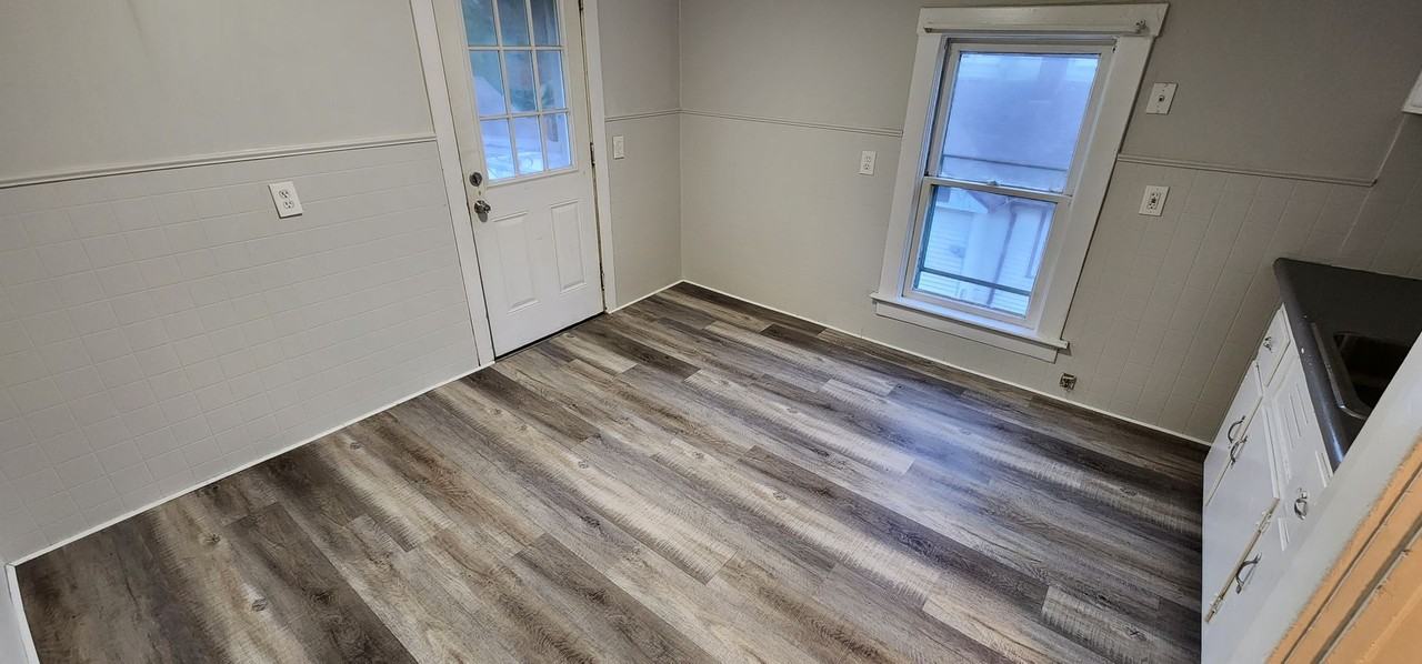 3370 W 135th St - Photo 5 of 16