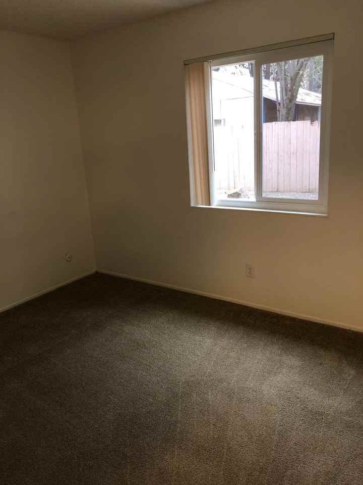 College Street Apartments LLC - Photo 4 of 6