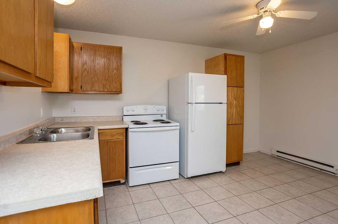 Walnut Pointe - Photo 7 of 28