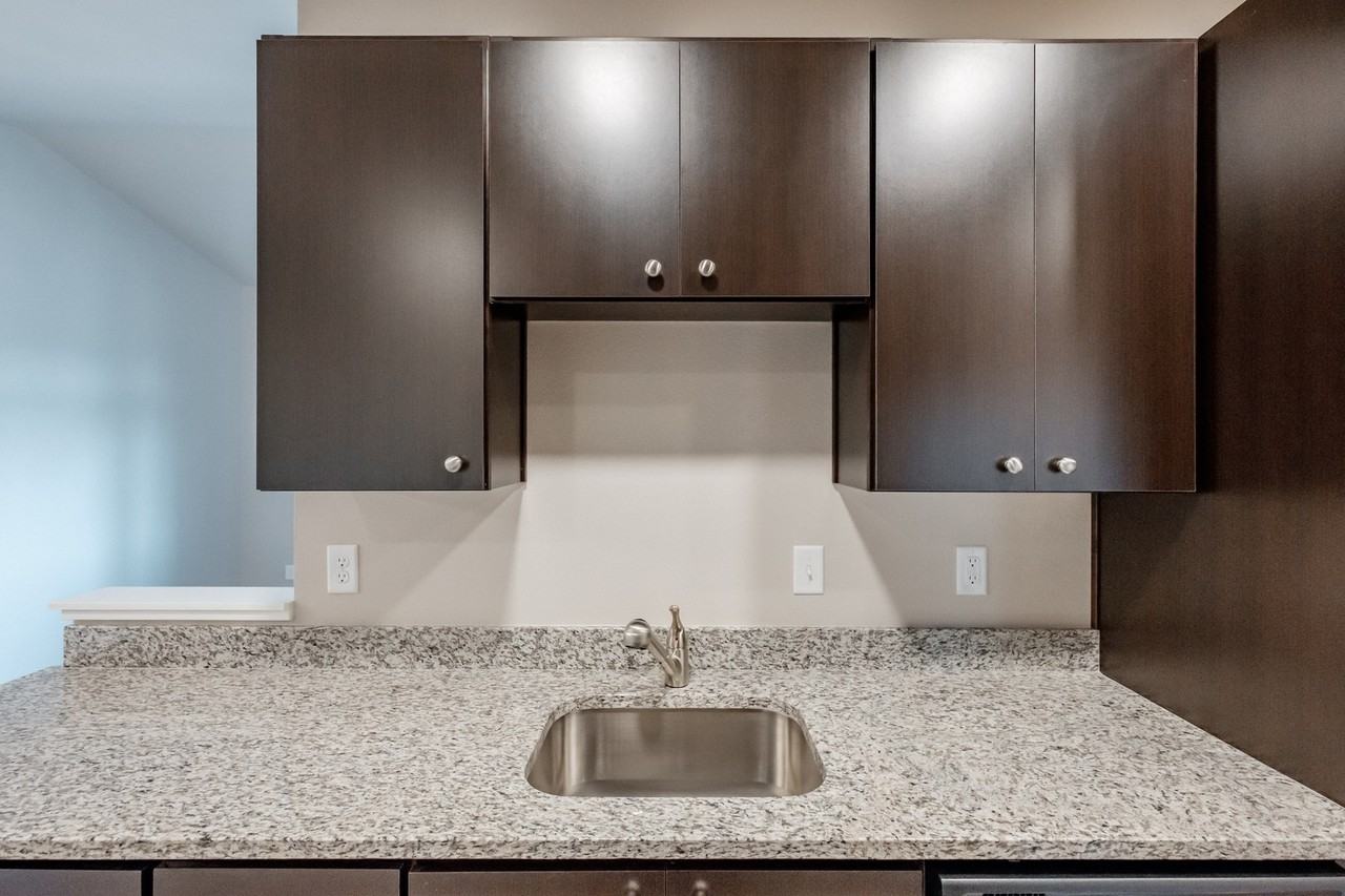 Hickory Hollow Apartments - Photo 5 of 24