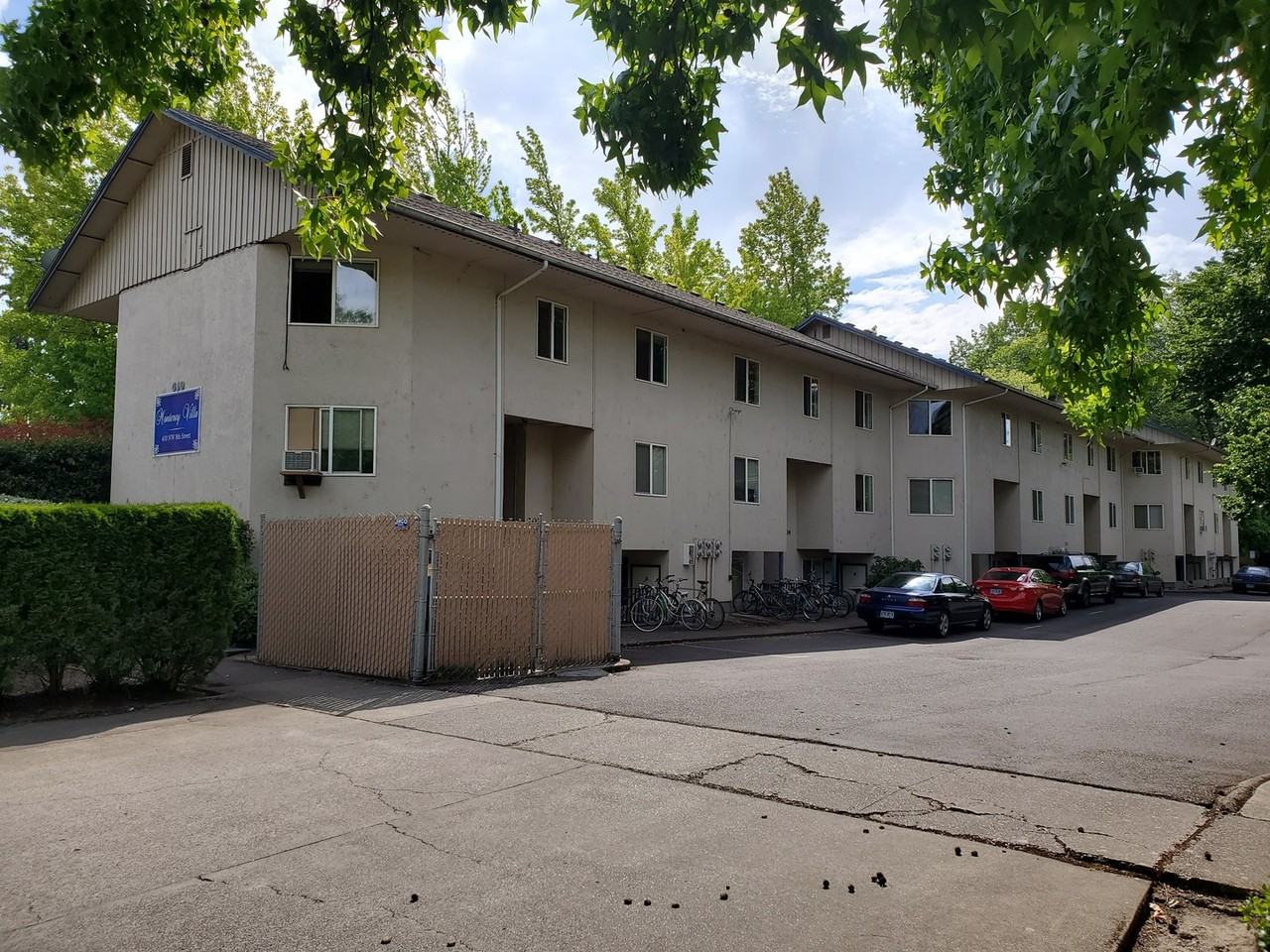 Monterey Villa - Photo 3 of 37