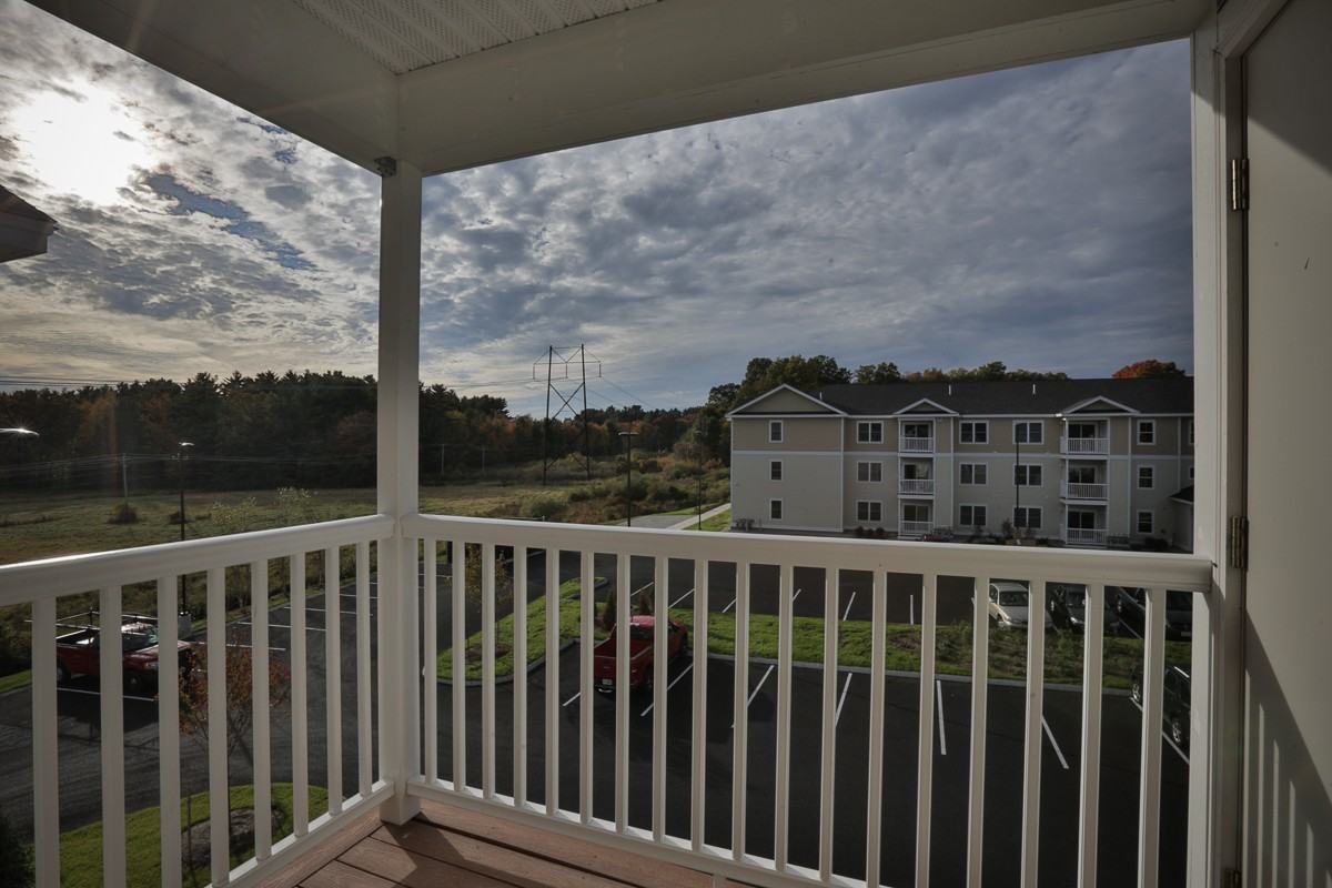 Longview Place Apartments - Photo 6 of 6