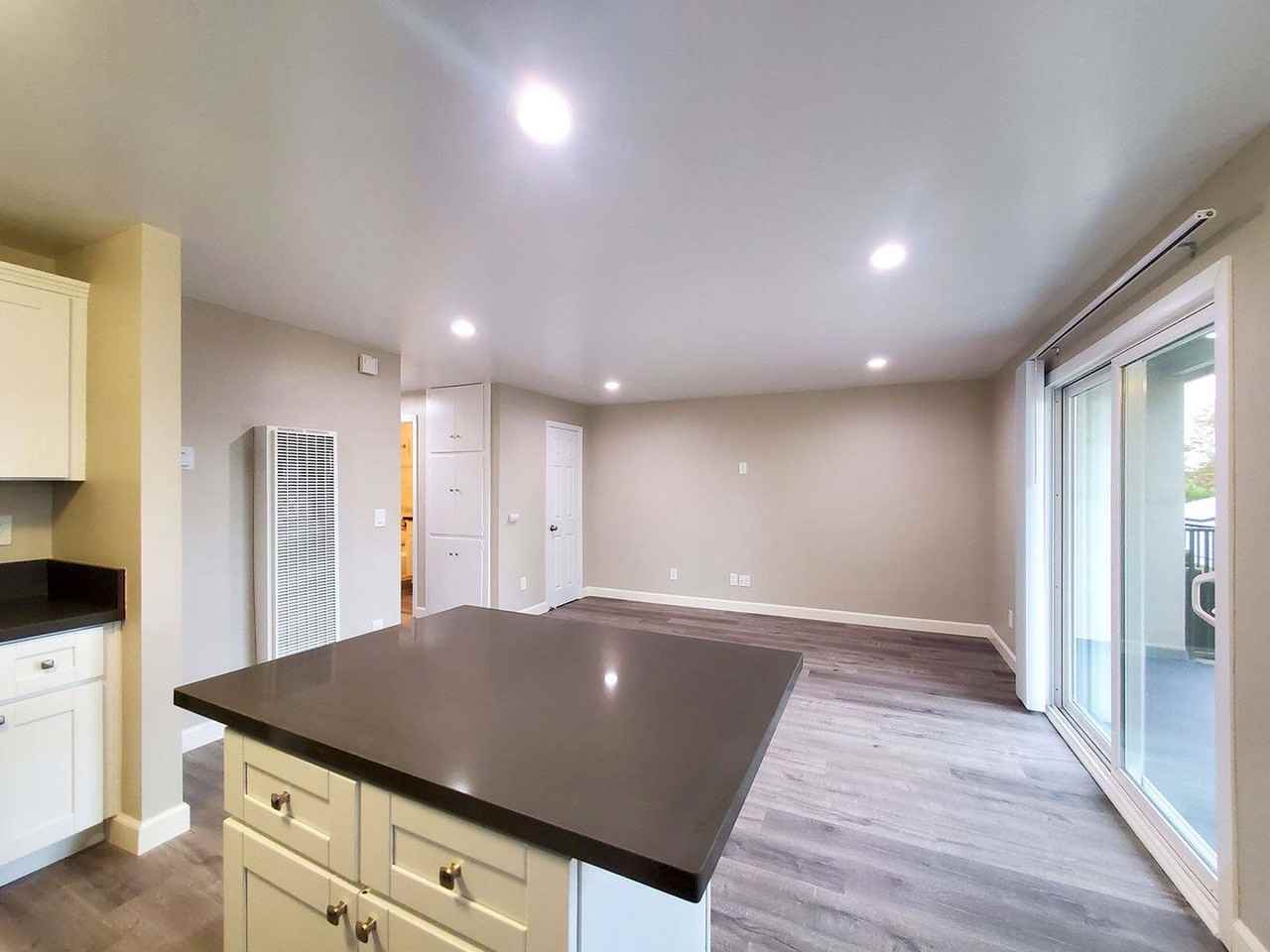 215 H Street - Photo 5 of 19