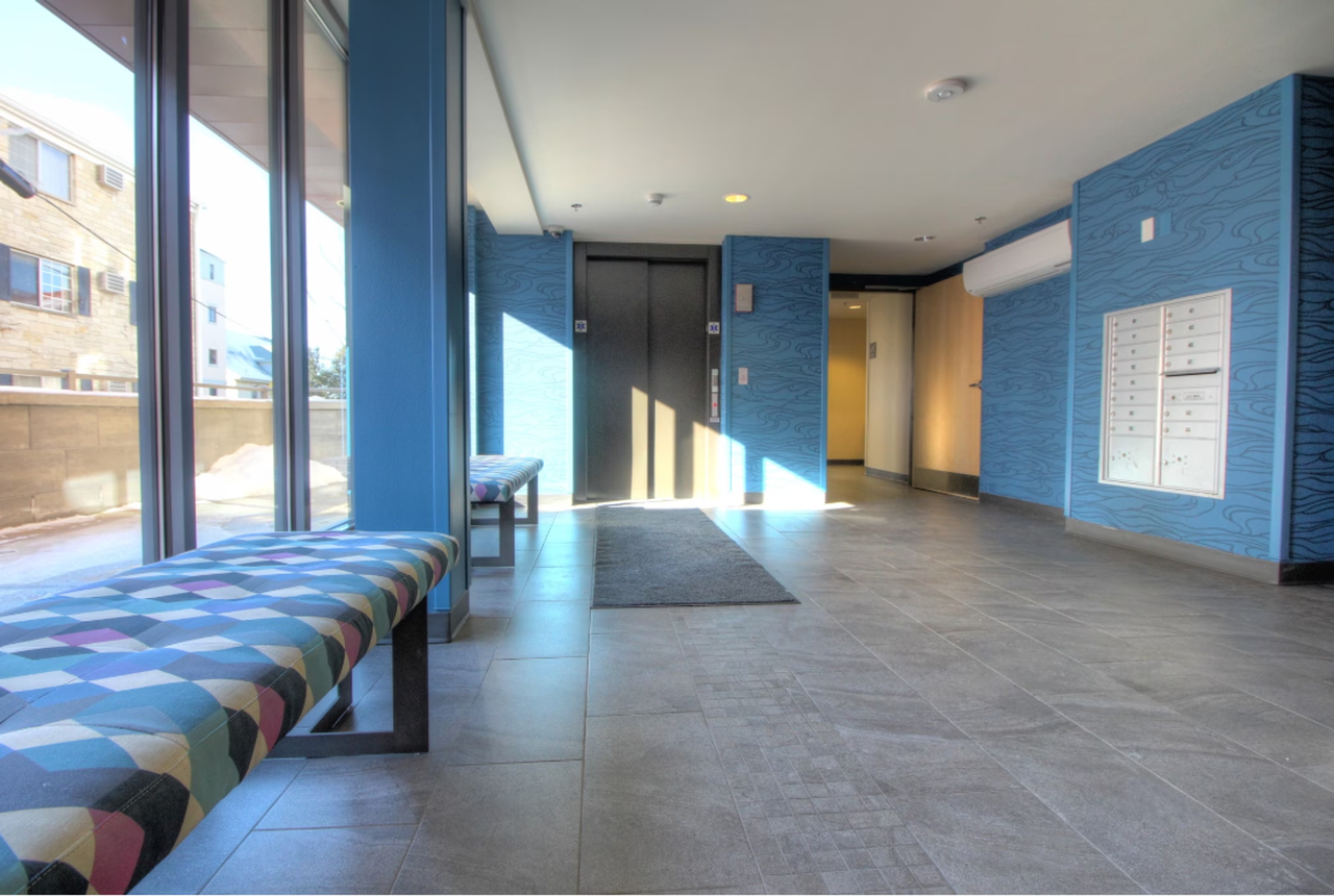 229 W Lakelawn Place - Photo 3 of 5