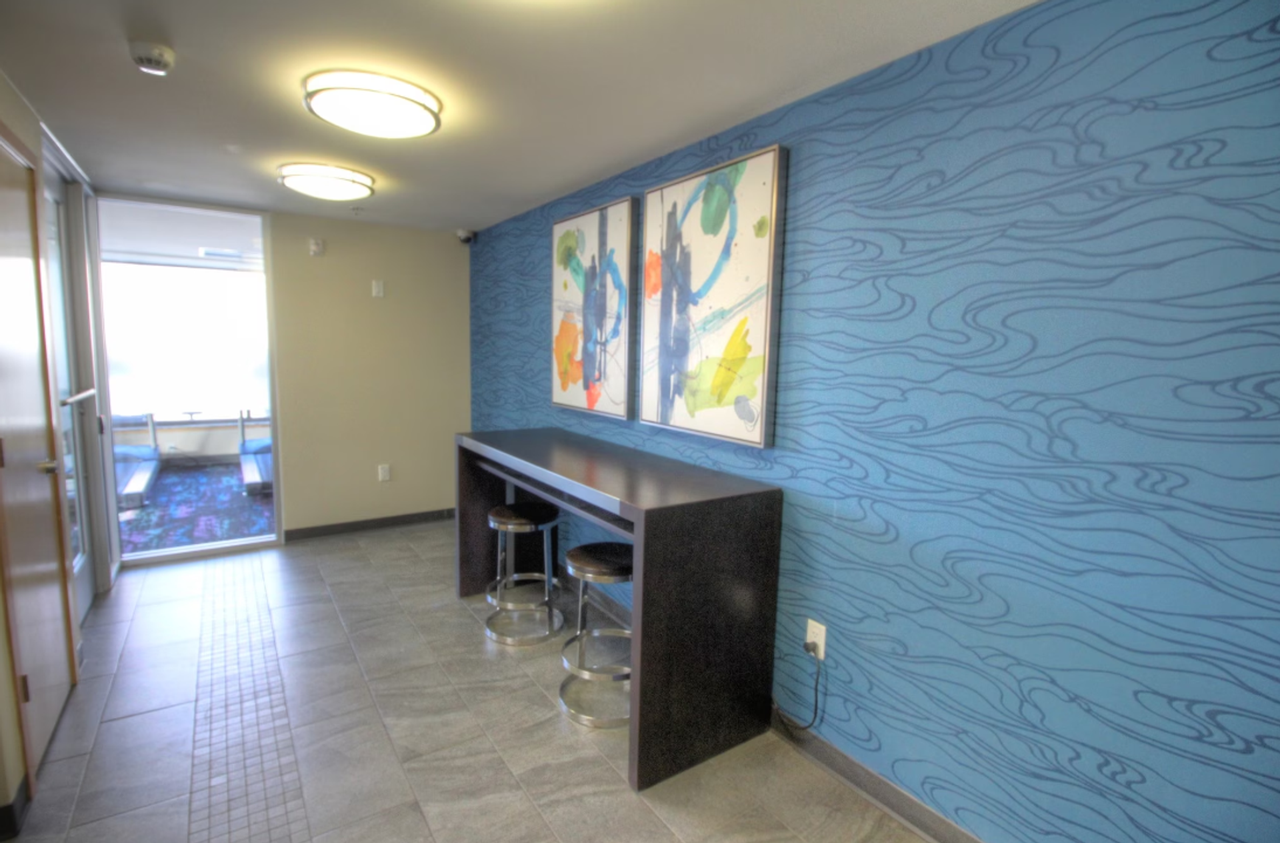 229 W Lakelawn Place - Photo 4 of 5