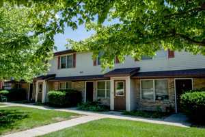 featured image of 707 Golfcrest Rd S