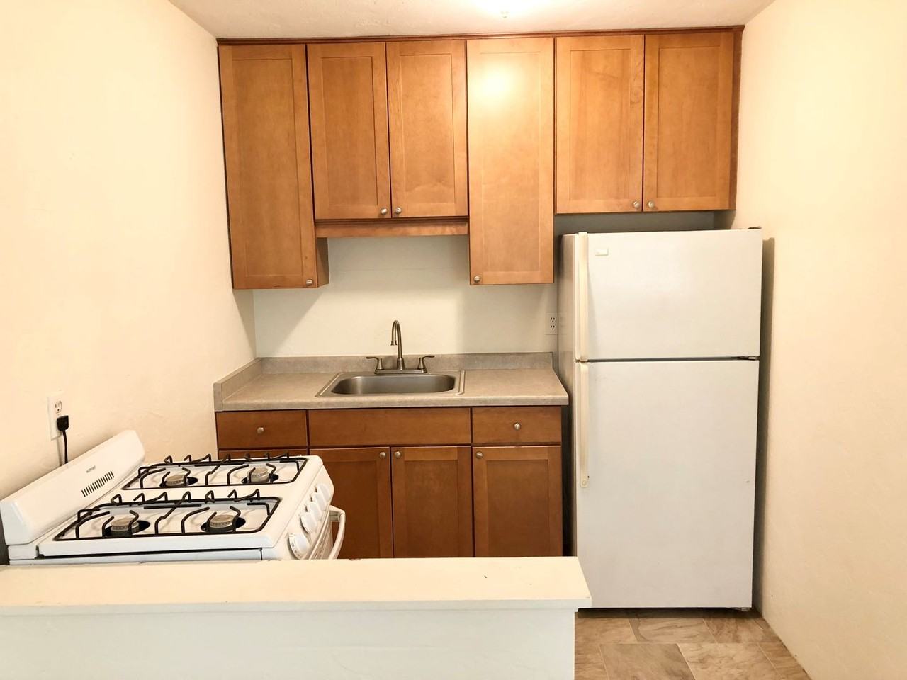 Yale Place - Photo 3 of 10