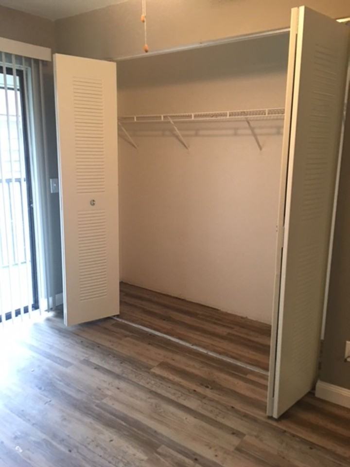 Seville Apartments. A Beautiful apartments is waiting for you to make it a Home. Great Specials Today! - Photo 4 of 20