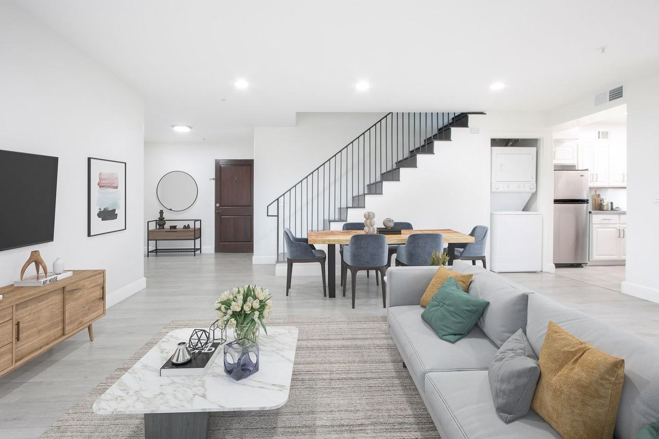 1342 N Highland Ave - Photo 3 of 8