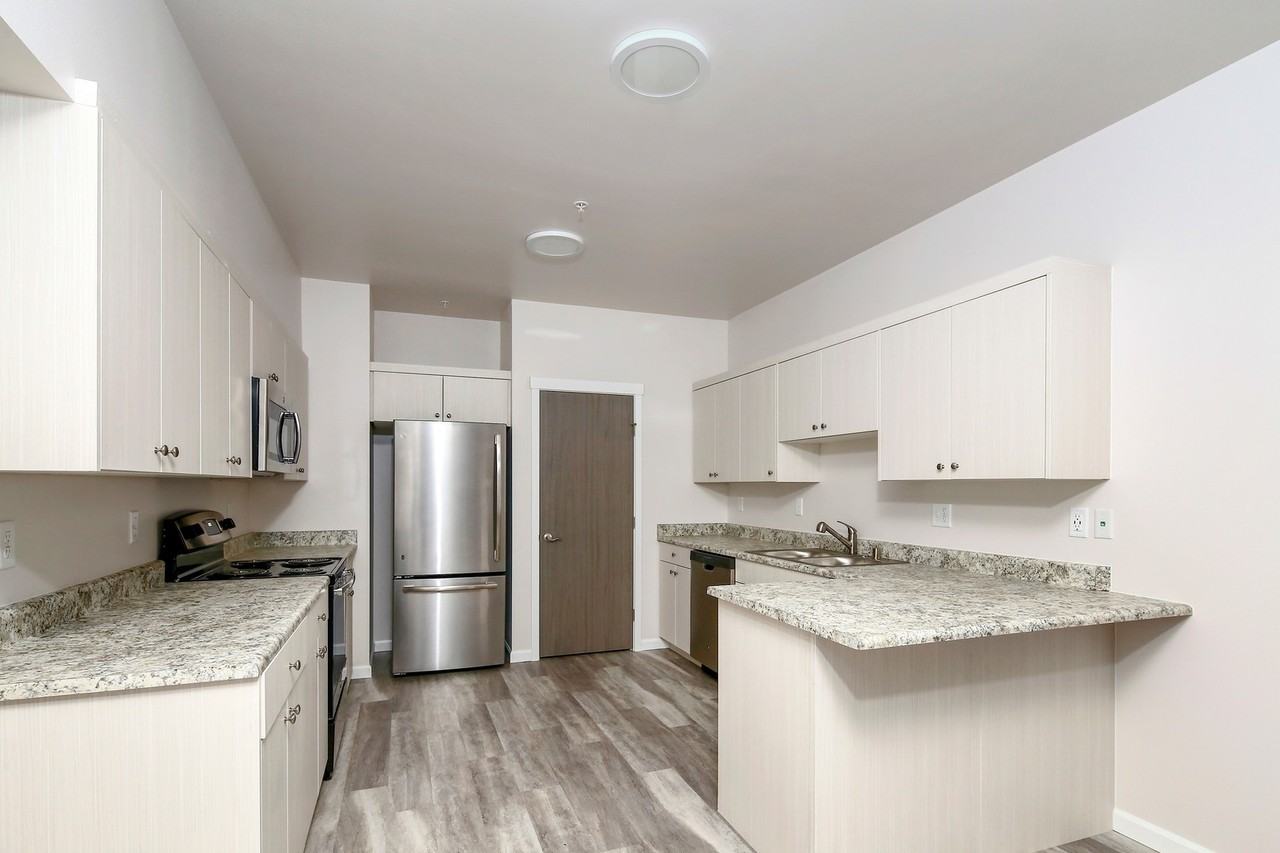 East Ridge Apartments - Photo 2 of 37