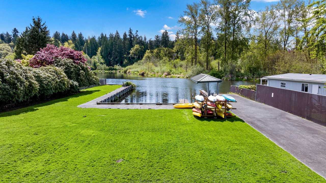 Sammamish River Apartments - Photo 3 of 6