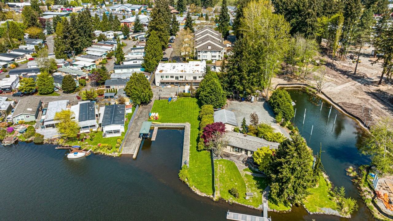 Sammamish River Apartments - Photo 5 of 6