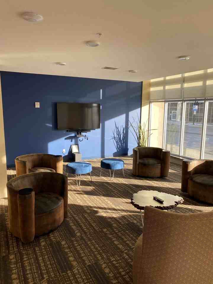 Metreau Apartments - Photo 4 of 50