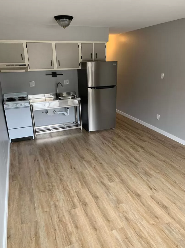 729 W. Dixie St - Photo 2 of 5