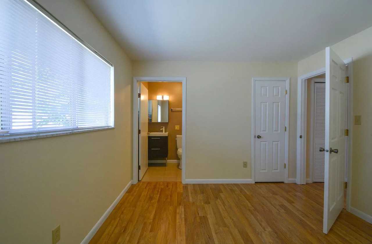 828 W. Dixie Street - Photo 6 of 7