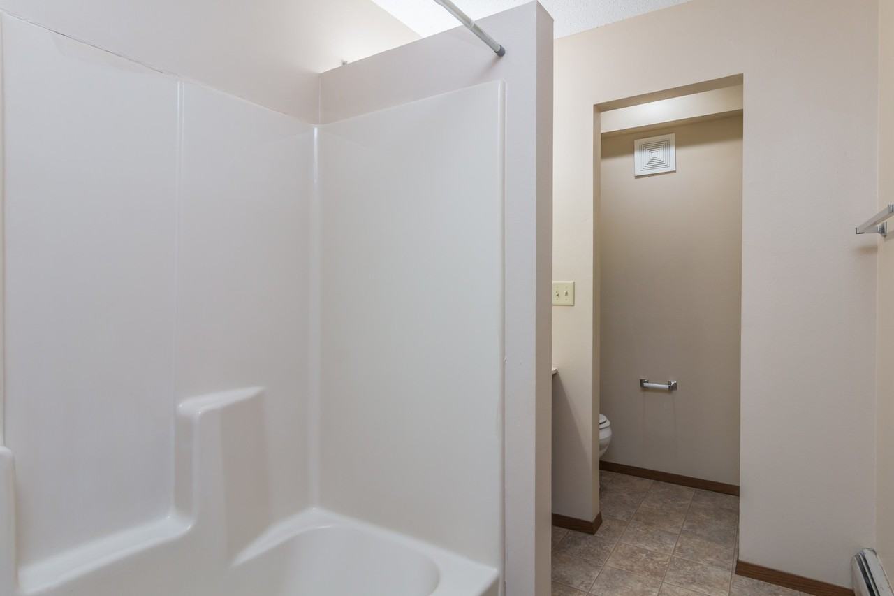 Southern Hills - Photo 7 of 9