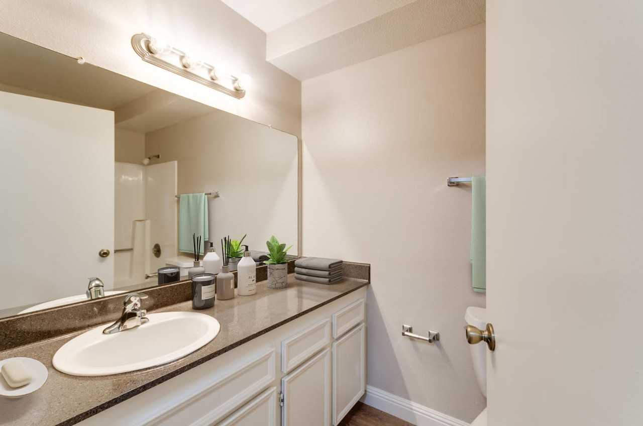 5584 Hardy Avenue - Photo 3 of 13