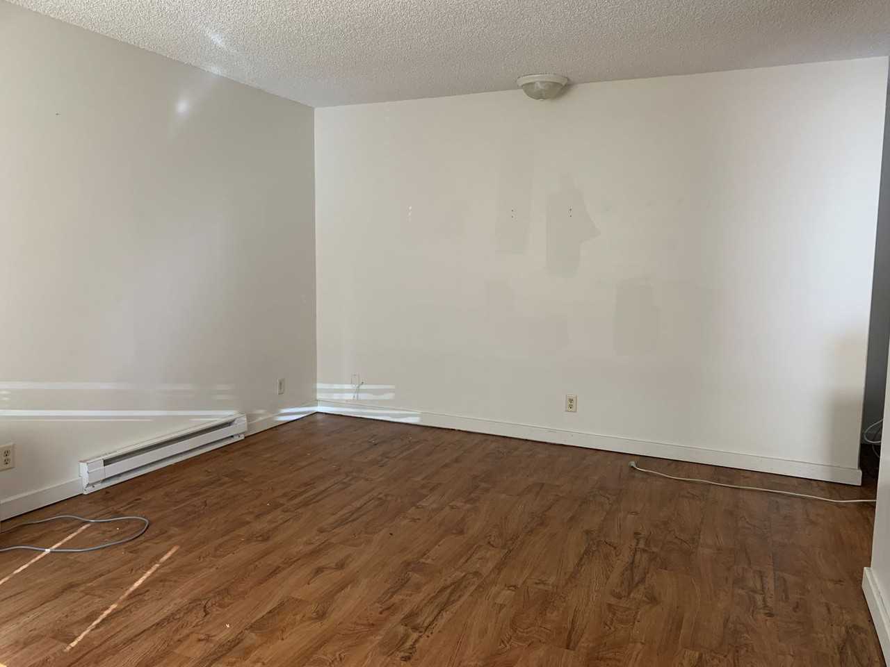 Sommerset Apartments - Photo 7 of 7