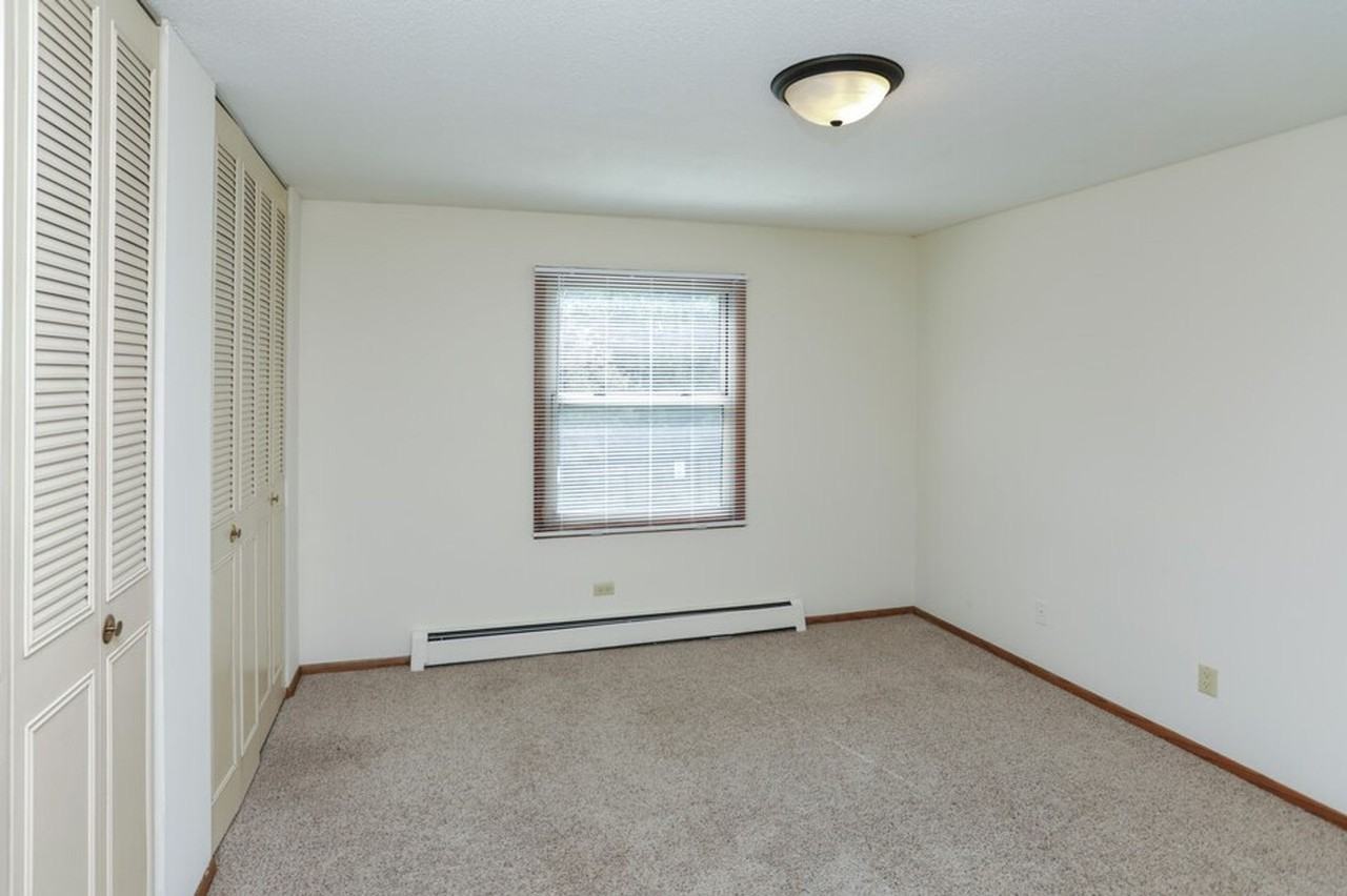 3925 W. 31st St. - Photo 7 of 8