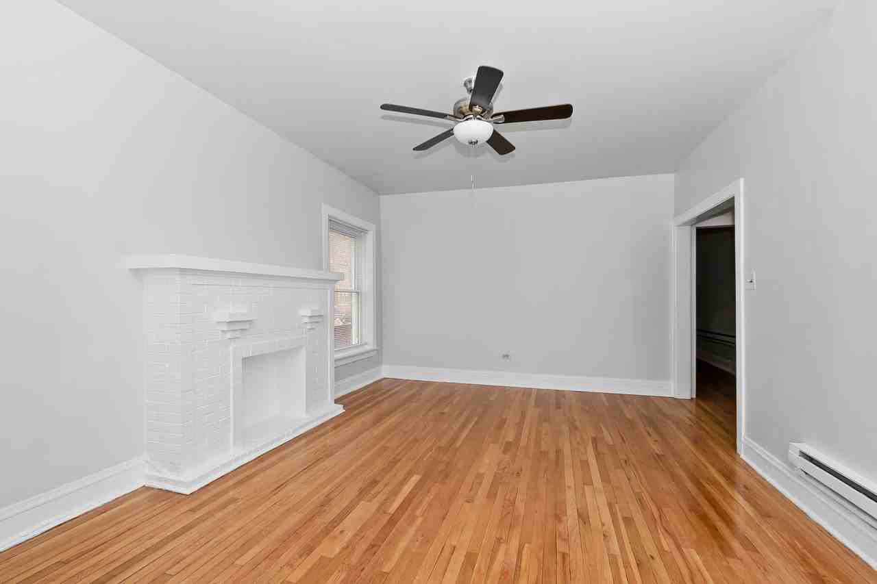 11201 S. King Drive - Photo 6 of 12