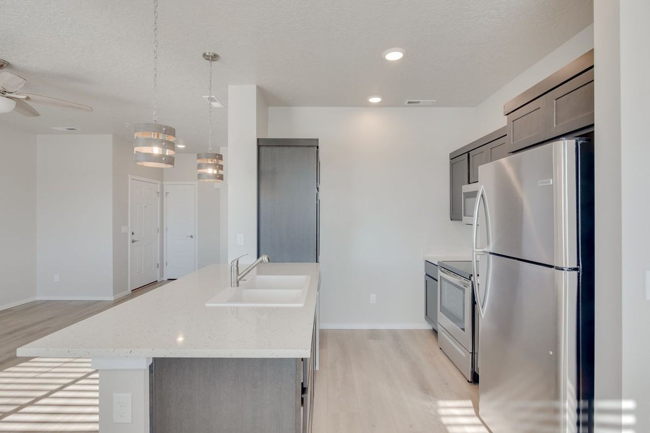 Jump Creek Apartments - Photo 7 of 22