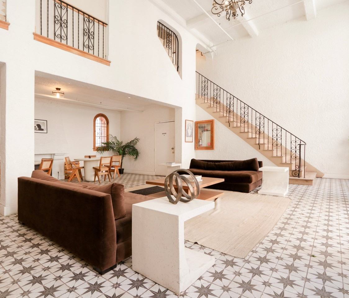 1245 Vine St Apartments in Central Hollywood, Los Angeles, CA 90038