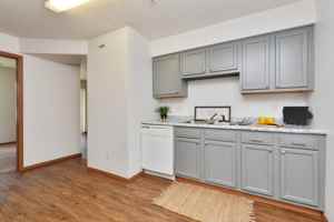 featured image of 421 South Dodge Street