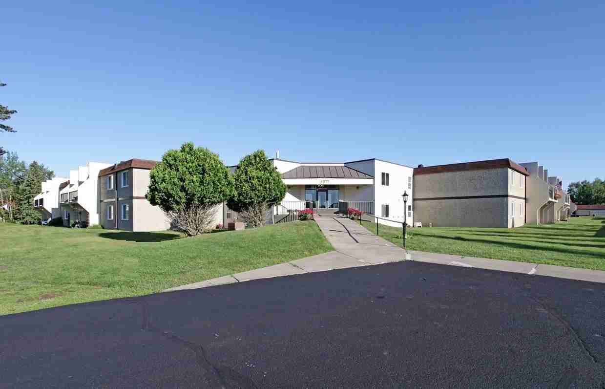Ridgewood Apartments 4877 W Arrowhead Rd, Hermantown, MN 55811 Zumper