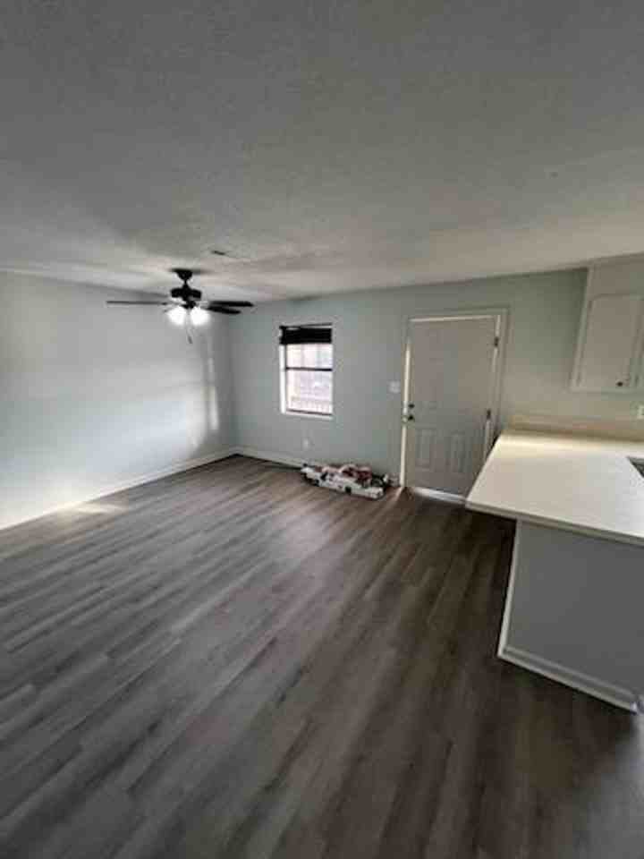 Green Oaks - Photo 3 of 10