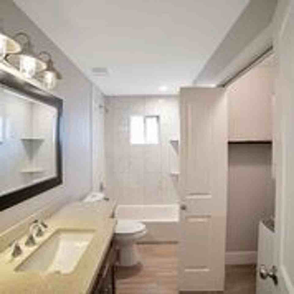 $500 off your 1st month's rent! Beautiful Casita Style 1Bed/1Bath! Stunning Renovations, Hurry wont last! - Photo 5 of 11