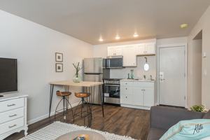 featured image of 1533 Lacey St