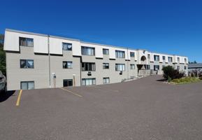 featured image of 2501 Leonard St