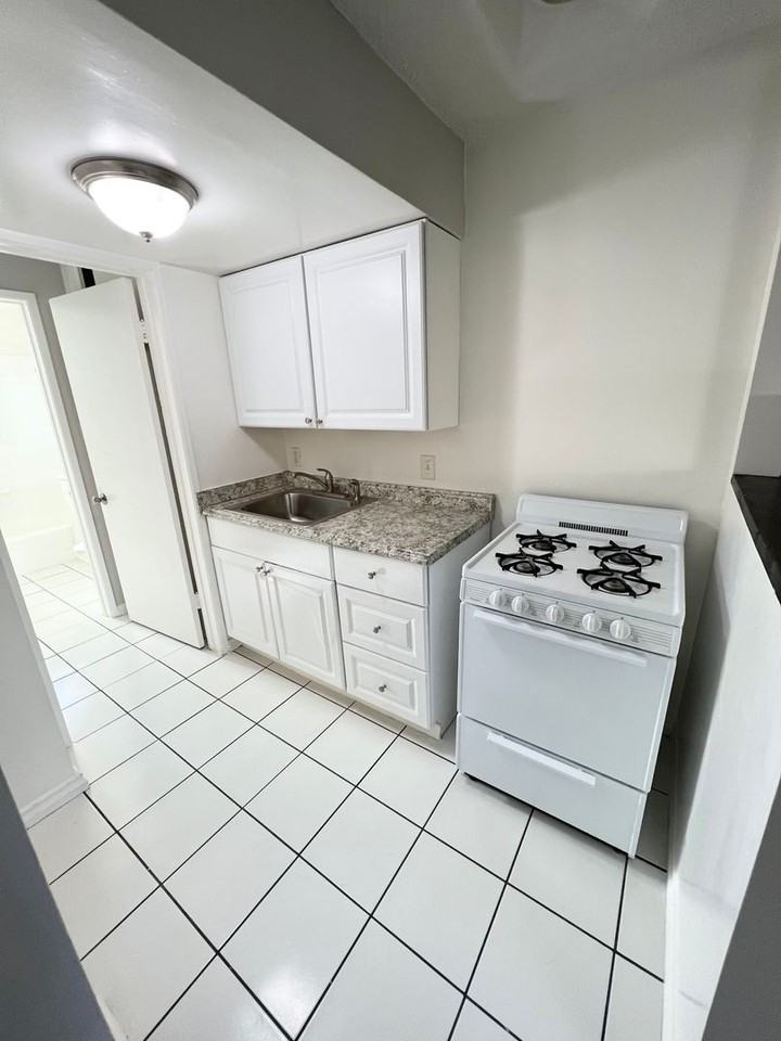 3734 W. El Segundo Blvd - Photo 5 of 22